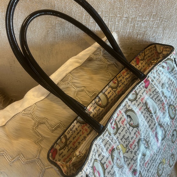 Lulu Guinness Boys & Girls Tote Black White w Black Rolled Patton Handles. - Picture 4 of 16